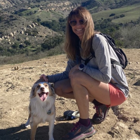 Meet your Posher, Dani - Picture 1 of 2